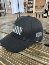 Load image into Gallery viewer, Embroidered Men’s Black American Flag Hat
