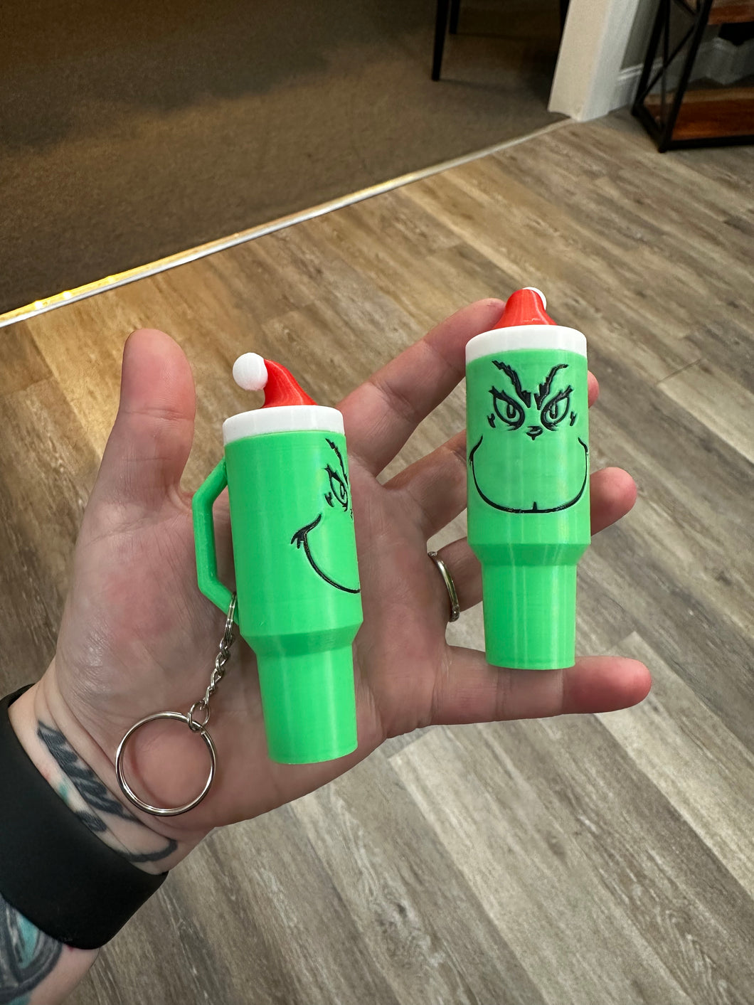 G💚r!Nich chapstick holder keychain