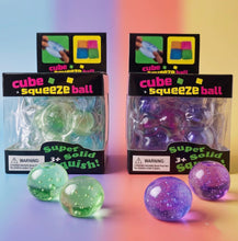 Load image into Gallery viewer, Crunchy bead squishy cube
